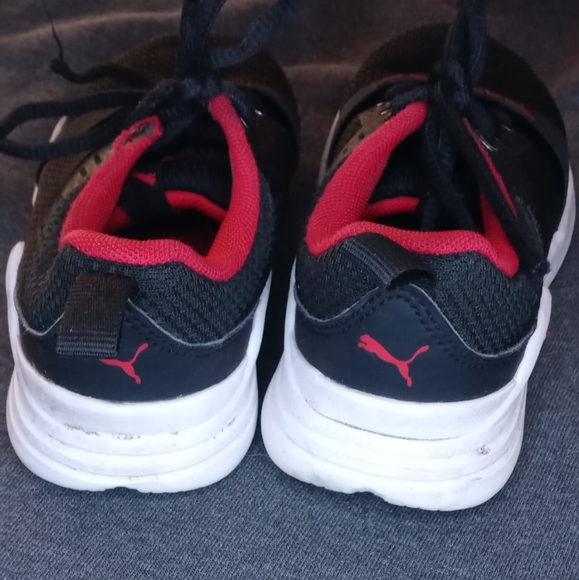 Shoes - Picture 4 of 4